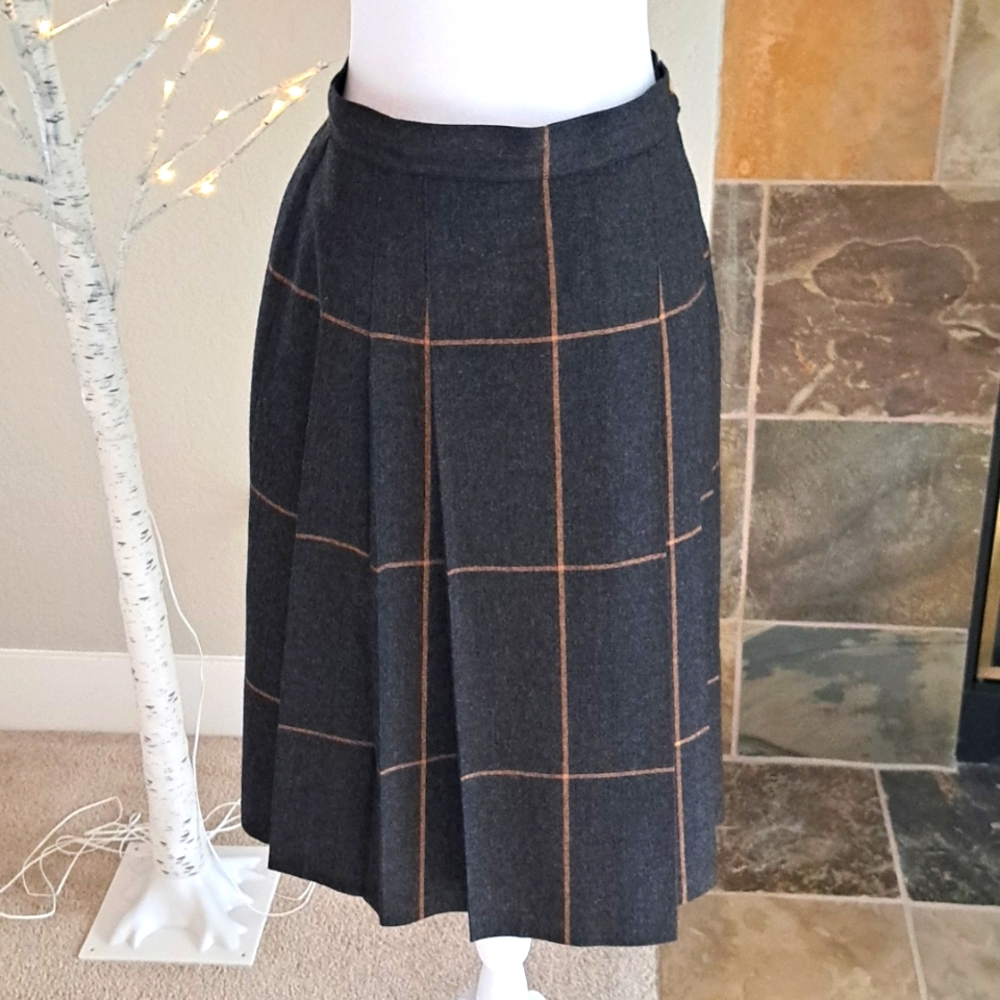Vintage Jean Claude Paris Wool Skirt size 40